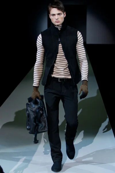 Look 13